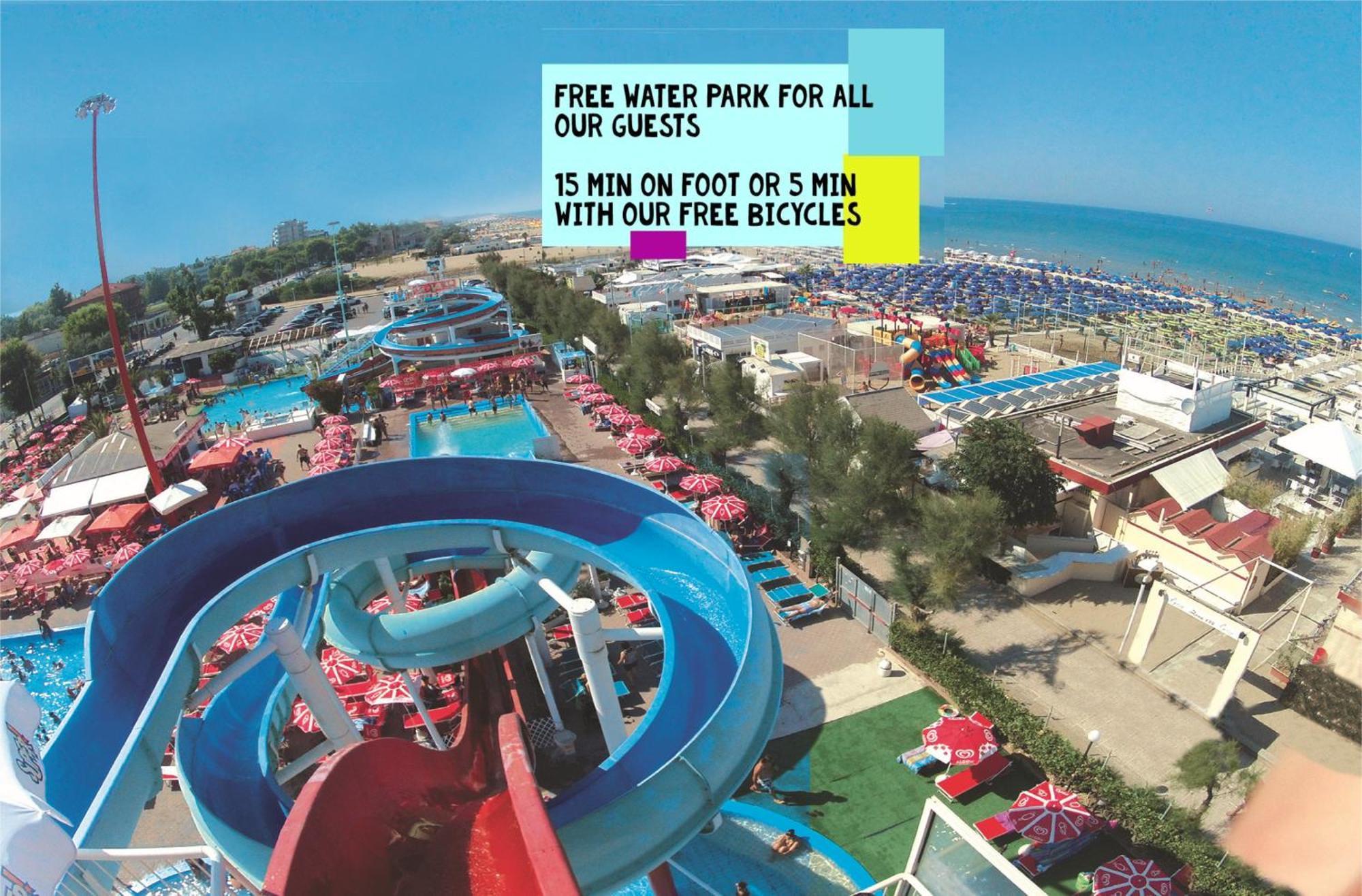 Hotel Giorg - Waterpark Included Rimini Exterior foto
